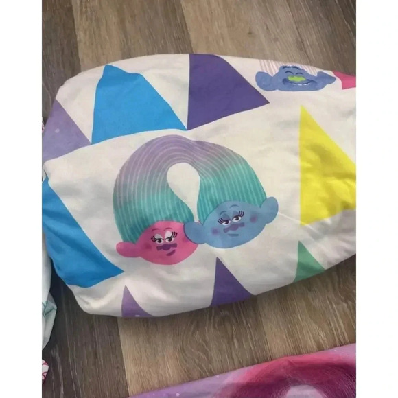 Trolls Twin Bedding Set,‎ Sheets and Pillow Case #k5 - Picture 3 of 4